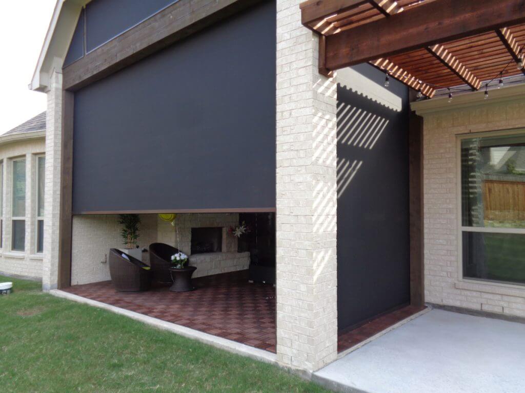 Residential MagnaTrack Screen for outdoor living space