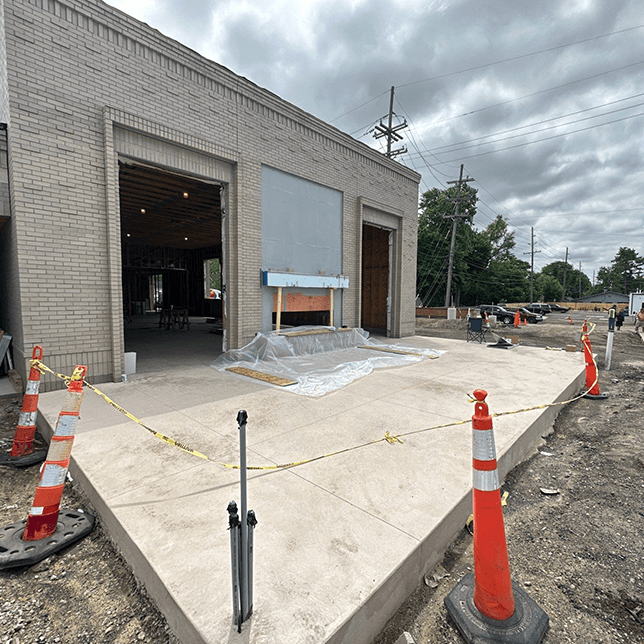 before restaurant outdoor space renovation in Plymouth Michigan