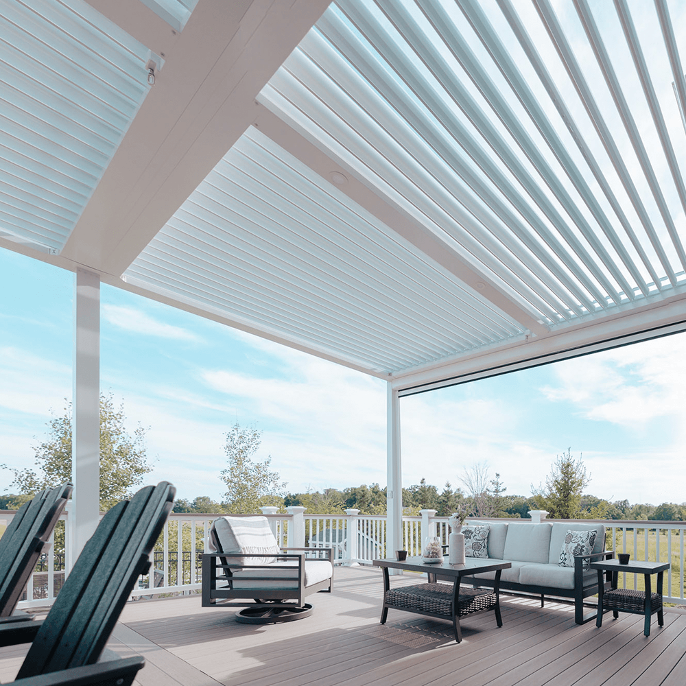 Custom louvered StruXure pergola with MagnaTrack motorized solar screen in Ann Arbor MI by Skyview Detroit