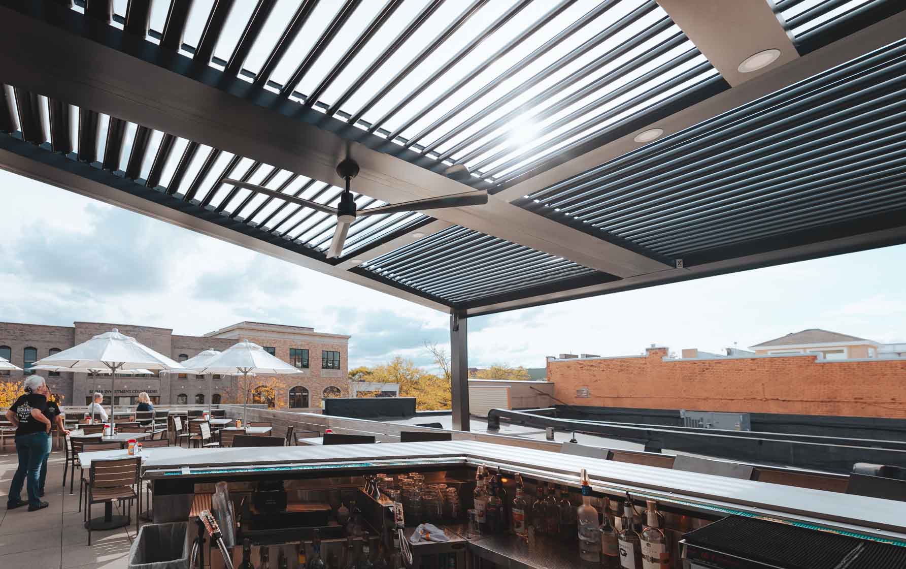 StruXure louvered pergola at The Exchange restaurant in Downtown Northville MI by Skyview Detroit