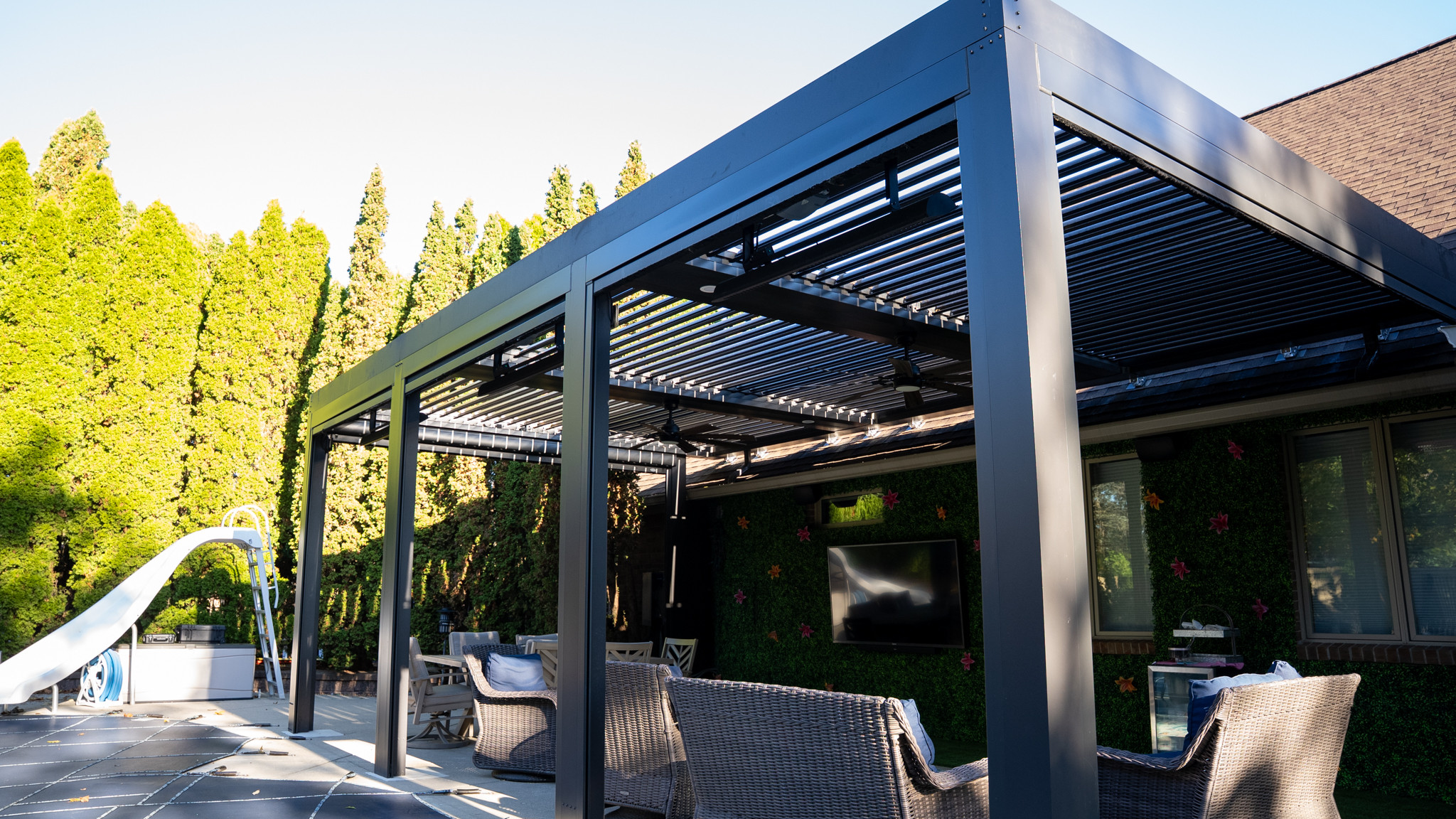 StruXure louvered pergola in Novi MI by Skyview Detroit