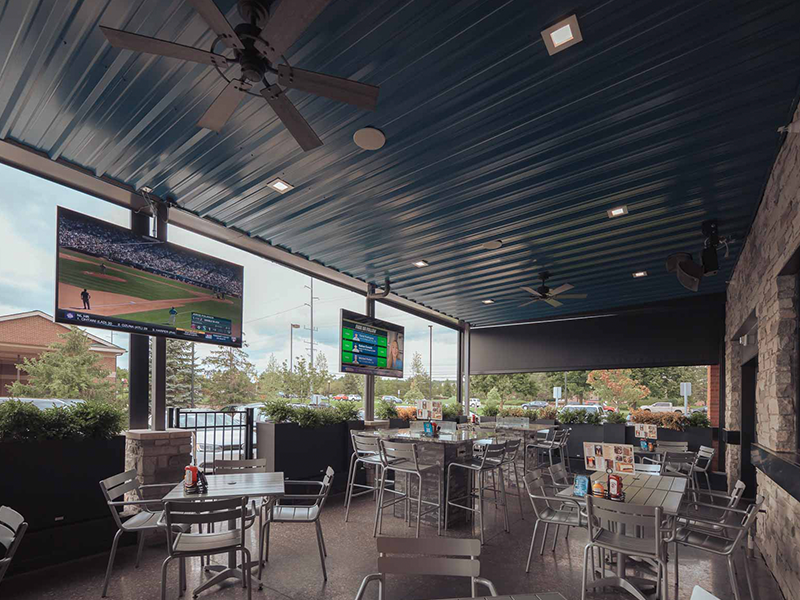Art & Jakes patio in Northville Township with vinyl screens